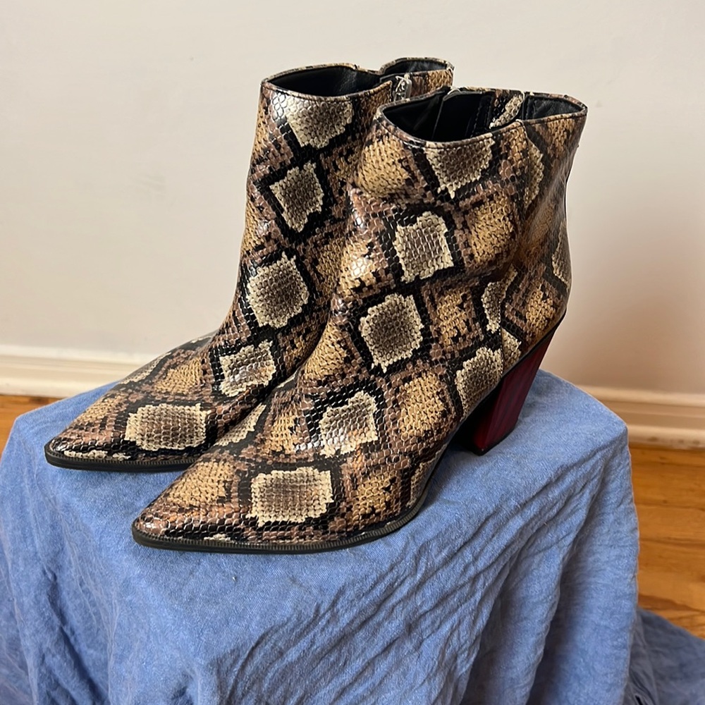 Circus by Sam Edelman ankle boots